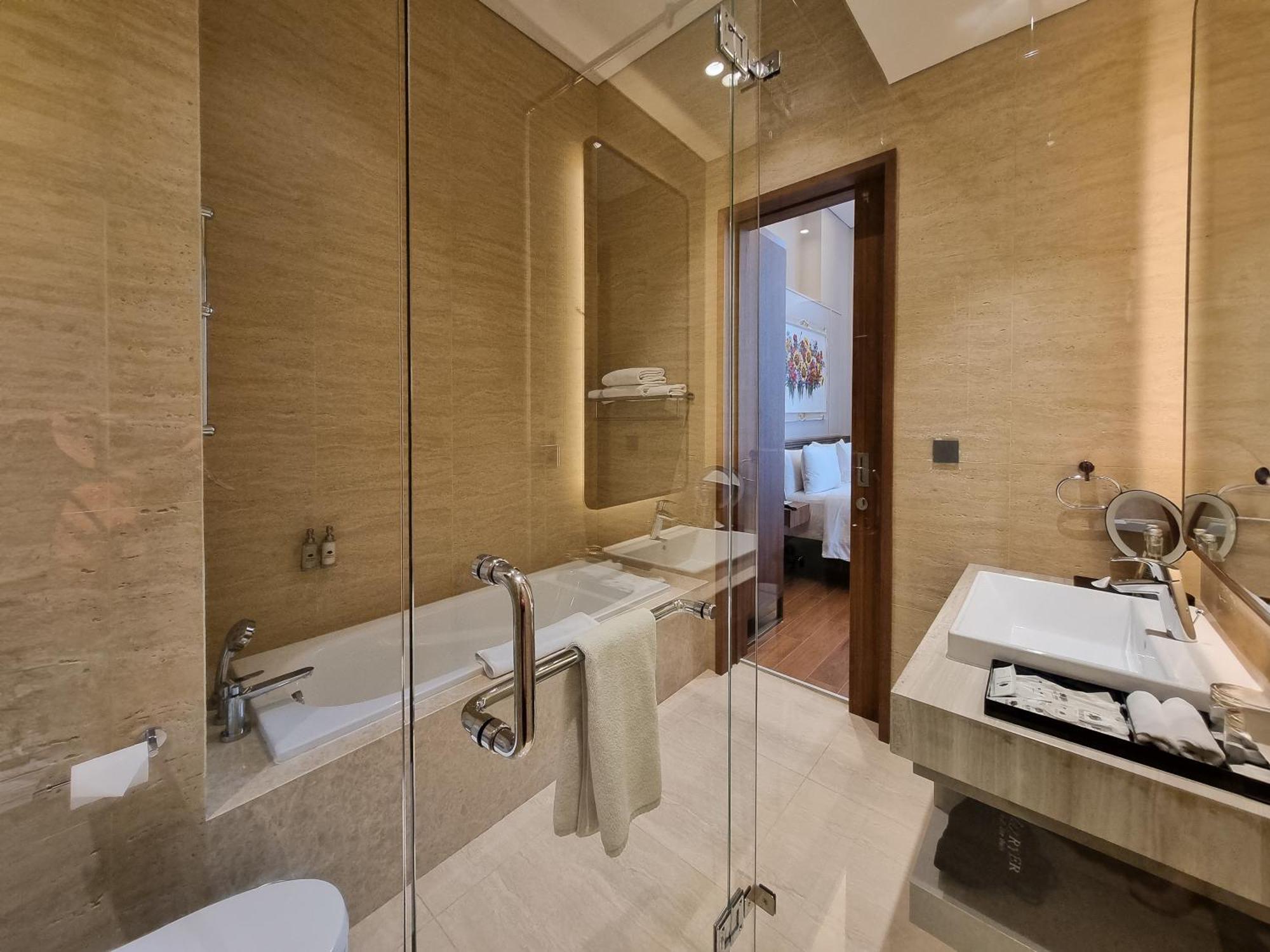 סרפונג Trembesi Hotel מראה חיצוני תמונה