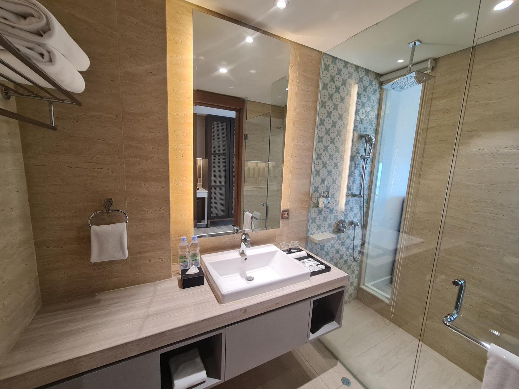 סרפונג Trembesi Hotel מראה חיצוני תמונה