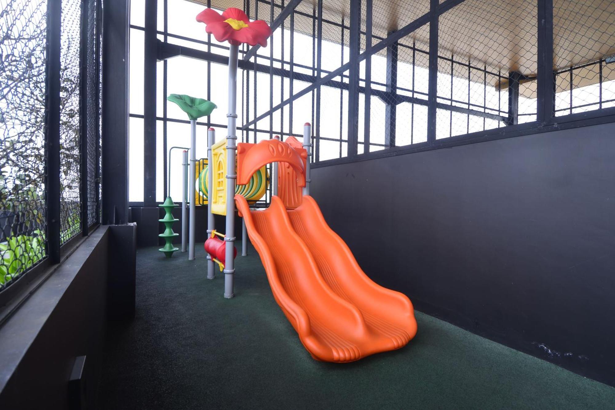 סרפונג Trembesi Hotel מראה חיצוני תמונה